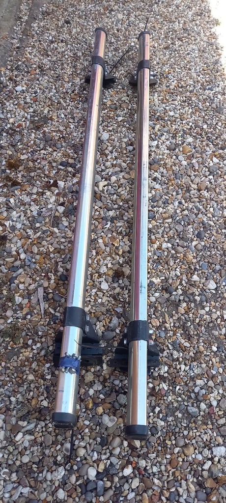 Rhino roof bars / rack