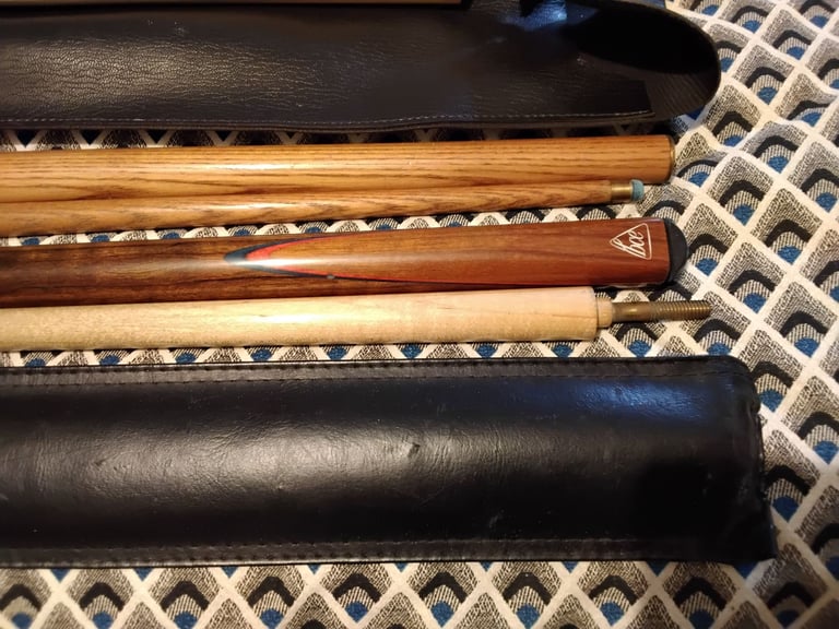 Pro snooker cues & cases,no dispatch viewing welcome Gateshead, 