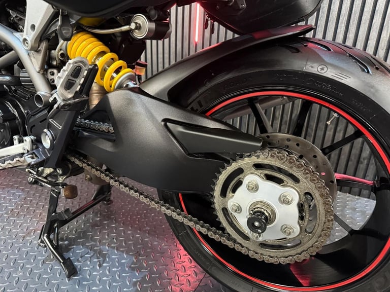 2015 Ducati Hyperstrada 821 821 Euro 3