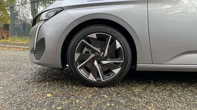 2025 Peugeot 308 SW 1.6 12.4kWh Allure Estate 5dr Petrol Plug-in Hybrid e-EAT Euro 6 (s/s) (180 E...