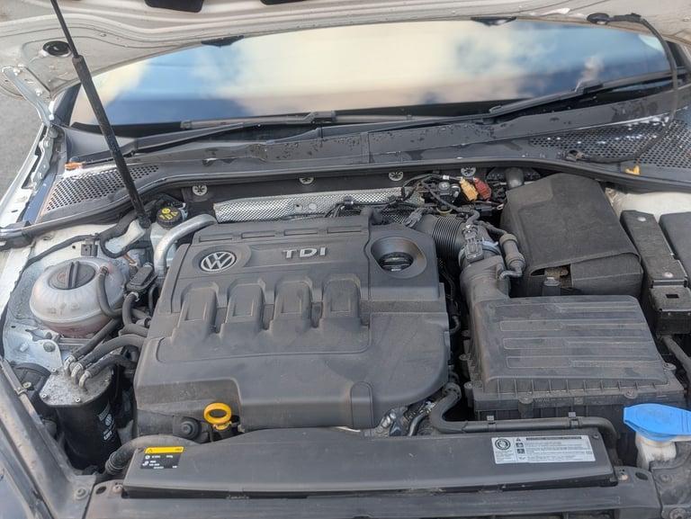 Volkswagen, GOLF, Hatchback, 2014, Manual, 1598 (cc), 5 doors