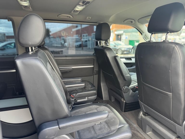 2017 Volkswagen Caravelle 2.0 BiTDI BlueMotion Tech Executive DSG Euro 6 (s/s) 5dr MPV Diesel Aut...