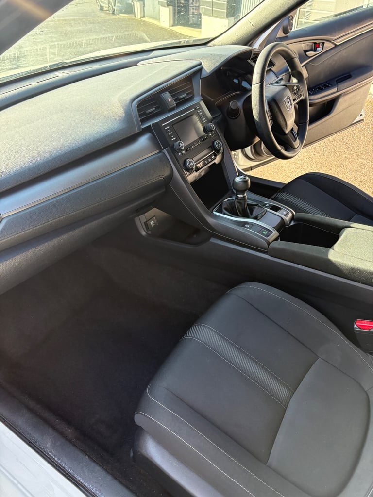 Honda, CIVIC, Hatchback, 2018, Manual, 988 (cc), 5 doors