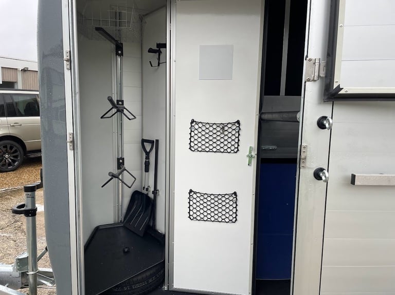 Cheval Liberte Touring Country 2 horse trailer with tack room, Brand New, £6800 + VAT