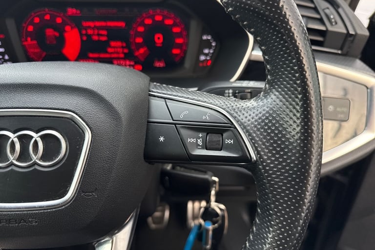 2019 Audi Q3 1.5 TFSI CoD 35 S line Euro 6 (s/s) 5dr SUV PETROL Manual