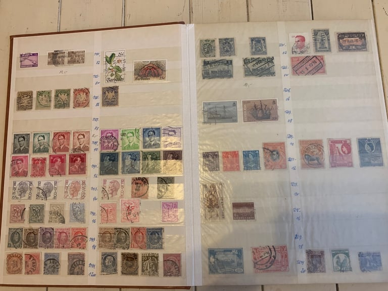 World stamps album 24 pages