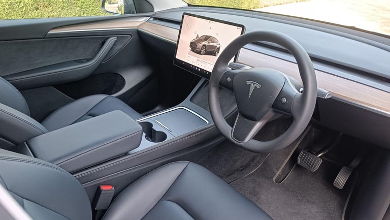 2022 Tesla Model Y (Dual Motor) Long Range Auto 4WDE 5dr MPV Electric Automatic