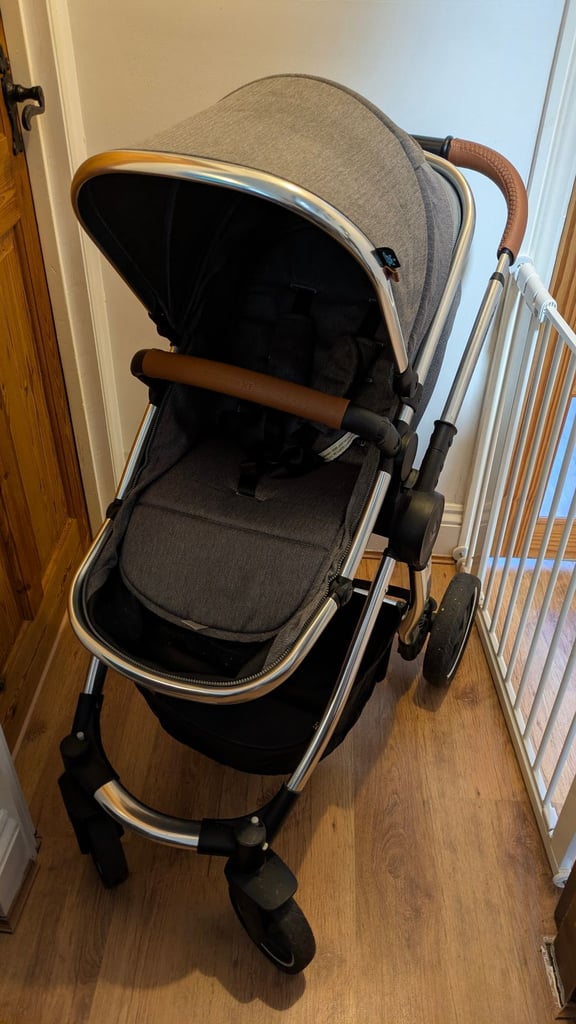Babylo Panorama XT Pram and Car Seat