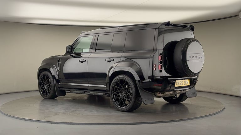 2025 Land Rover Defender 110 3.0 D250 MHEV X-Dynamic SE Hard Top SUV 5dr Diesel Auto 4WD MWB Euro...