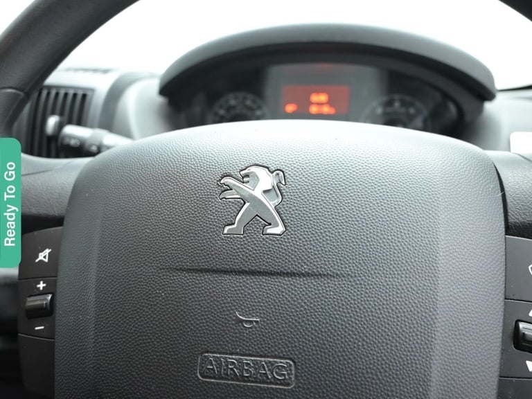 2017 Peugeot Boxer 2.0 BlueHDi 440 Minibus 4dr Diesel Manual L4 H2 Euro 6 (130 ps) Minibus Diesel...