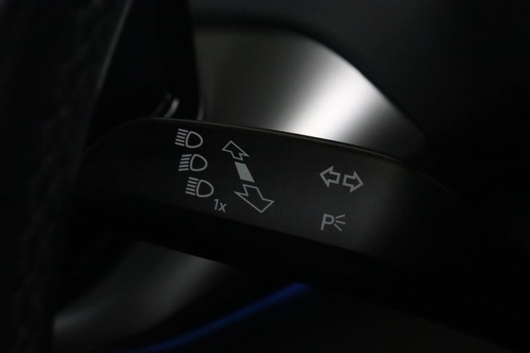 2021 Volkswagen ID.4 Pro Performance 77kWh Life Auto 5dr ESTATE Electric Automatic
