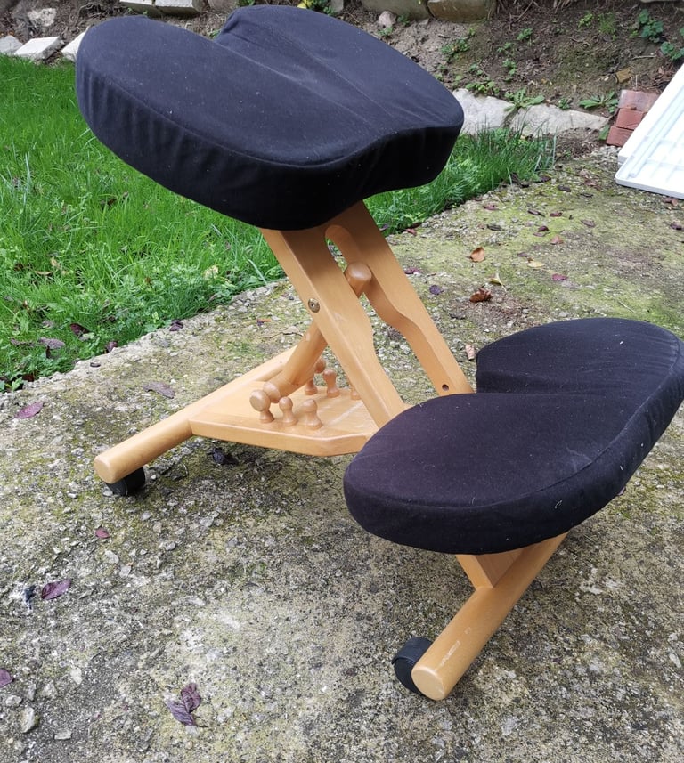 Ergonomic Kneeling Chair with Wheels
