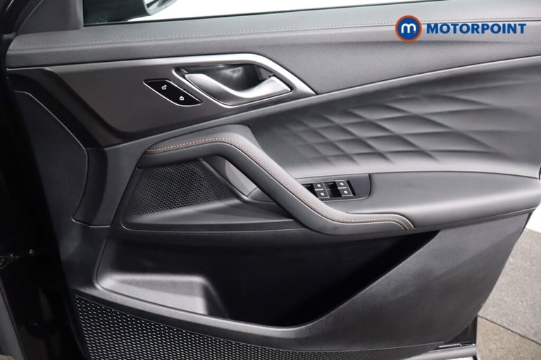 2025 MG MG HS 1.5 T-GDI Trophy 5dr DCT SUV Petrol Automatic