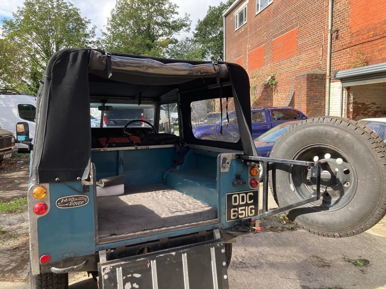 1969 Land Rover SERIES 11 2A 2286cc DIESEL 88" SWB CANVAS / RAG TOP (CLASSIC CAR