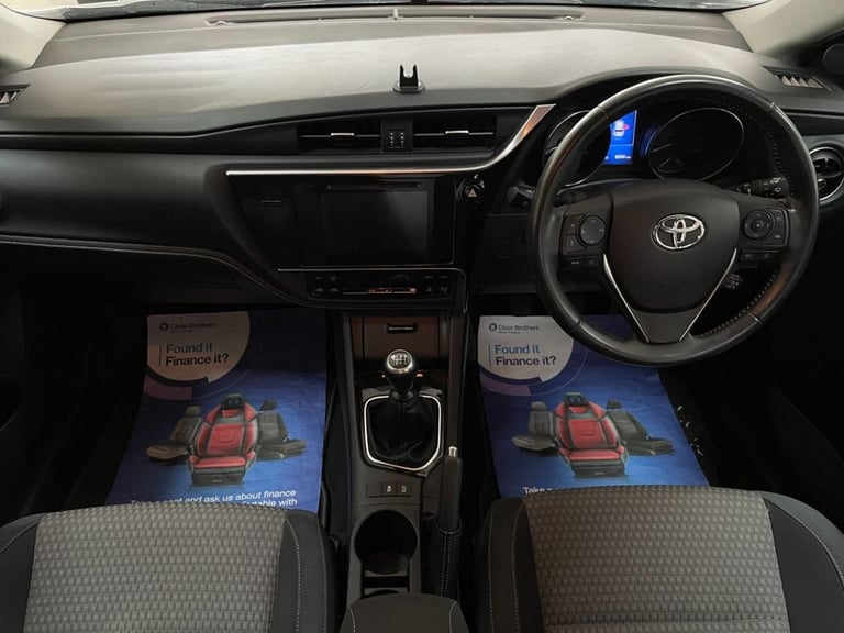 2017 Toyota Auris 1.2T Design TSS 5dr HATCHBACK PETROL Manual