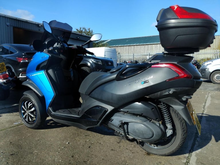 2015 PEUGEOT METROPOLIS 400 BLUELINE ABS TCS MP3 TRIKE TRICYCLE RIDE CAR LICENSE