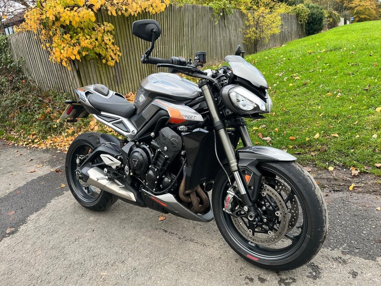 TRIUMPH STREET TRIPLE 765 RS, 2023(23), 10,107 MILES, FSH, IMMACULATE, £7995