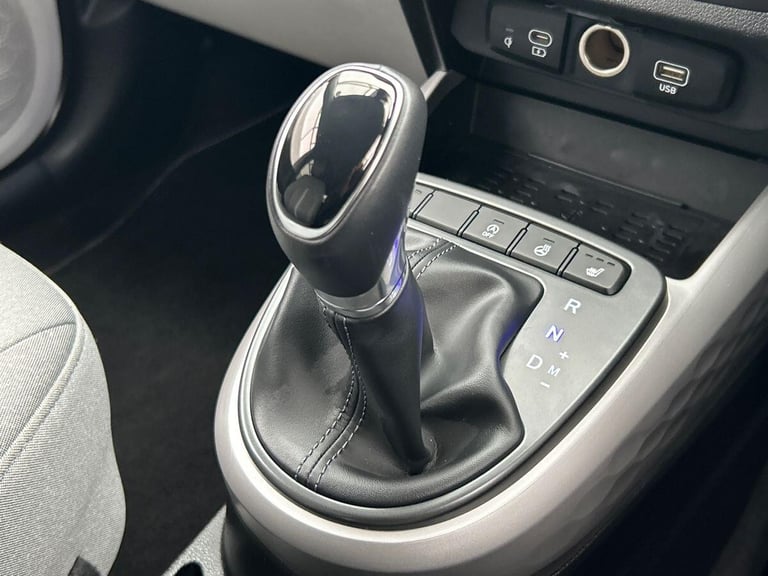 2024 Hyundai i10 1.0 Premium Hatchback 5dr Petrol Auto Euro 6 (s/s) (63 ps) Hatchback PETROL Auto...