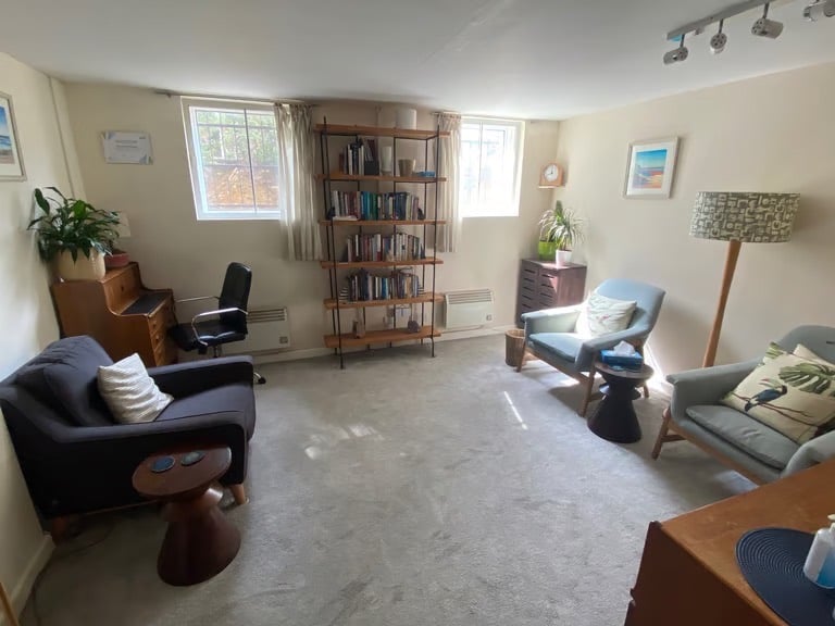 Therapy Rooms to Rent Bethnal Green London, E2, great location, competitive rates.