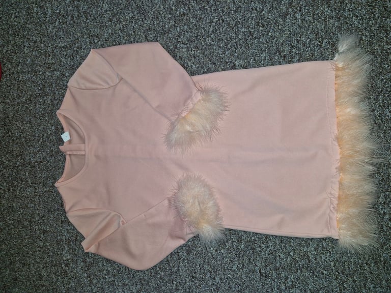 image for 2x girls pink long sleeve dresses age 9