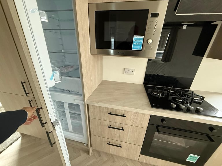 Nationwide Cottage 38ft x 13ft, 2 Bedroom Lodge