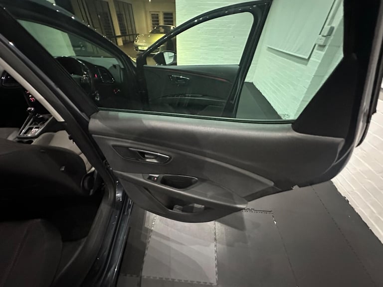 2019 SEAT Leon 1.5 TSI EVO FR Euro 6 (s/s) 5dr HATCHBACK Petrol Manual