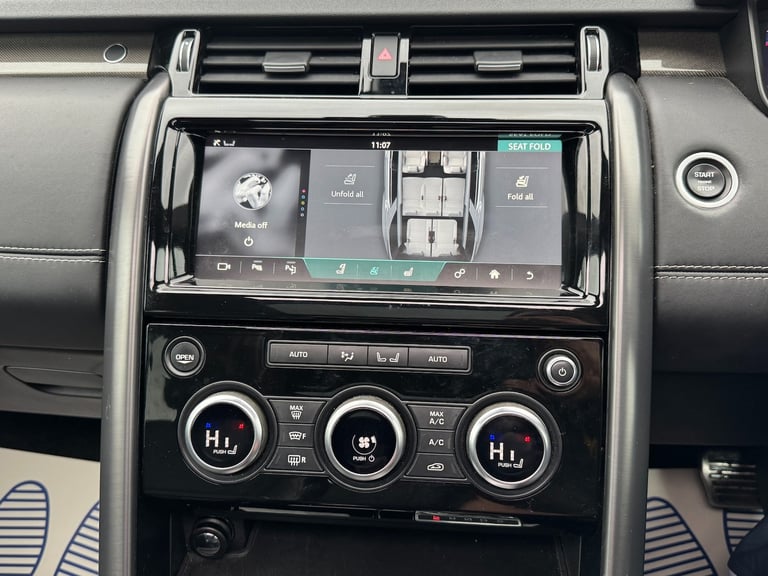 2020 Land Rover Discovery 2.0 SD4 HSE Luxury SUV 5dr Diesel Auto 4WD Euro 6 (s/s) (240 ps) ESTATE...