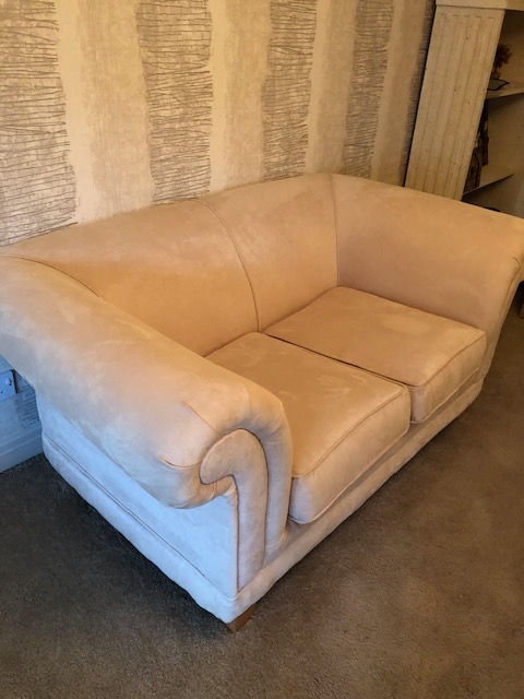 Lovely Immaculate Wyvern Cream 2 Seater Sofa