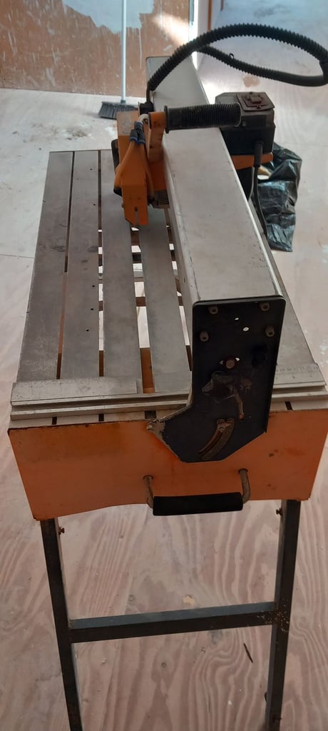 Tile Cutter