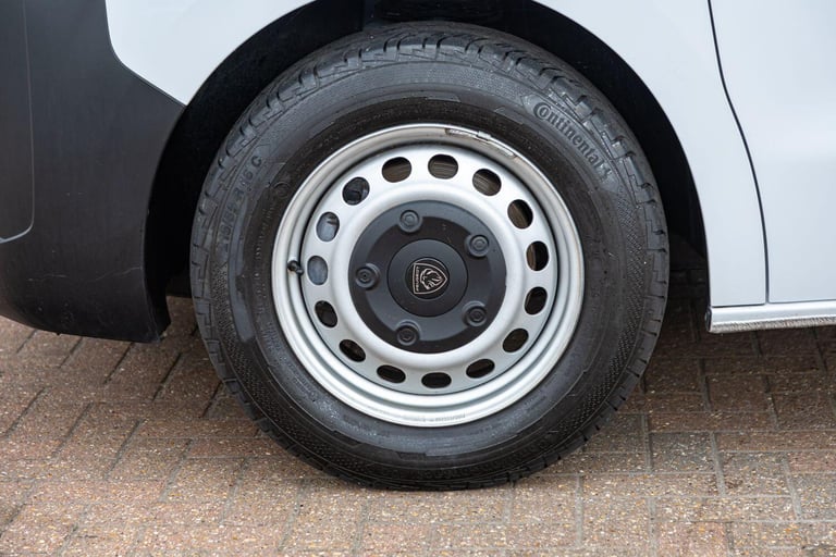 2024 Peugeot Expert 1.5 BlueHDi Professional Standard Panel Van 6dr Diesel Manual Standard Euro P...