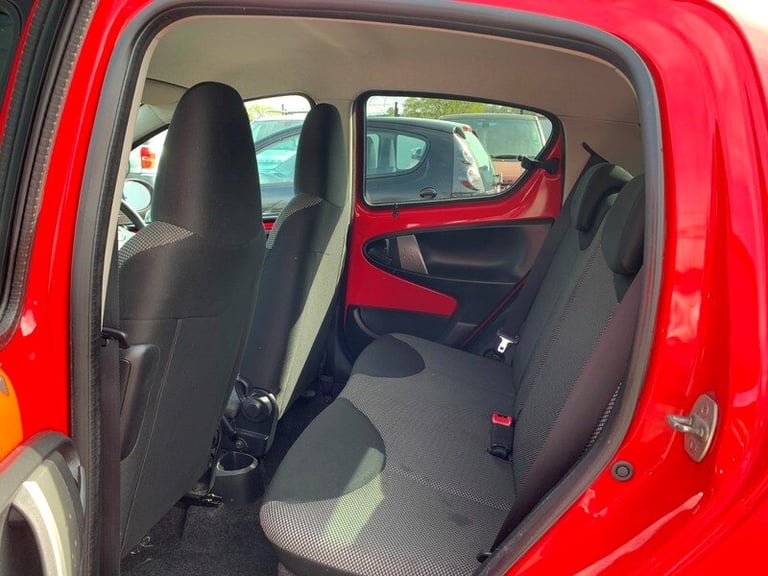 Toyota AYGO VVT-I MOVE WITH STYLE