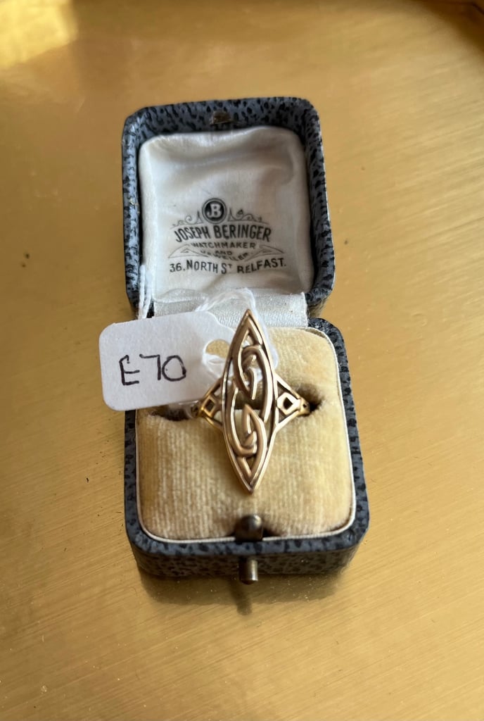 9ct gold filigree ring 