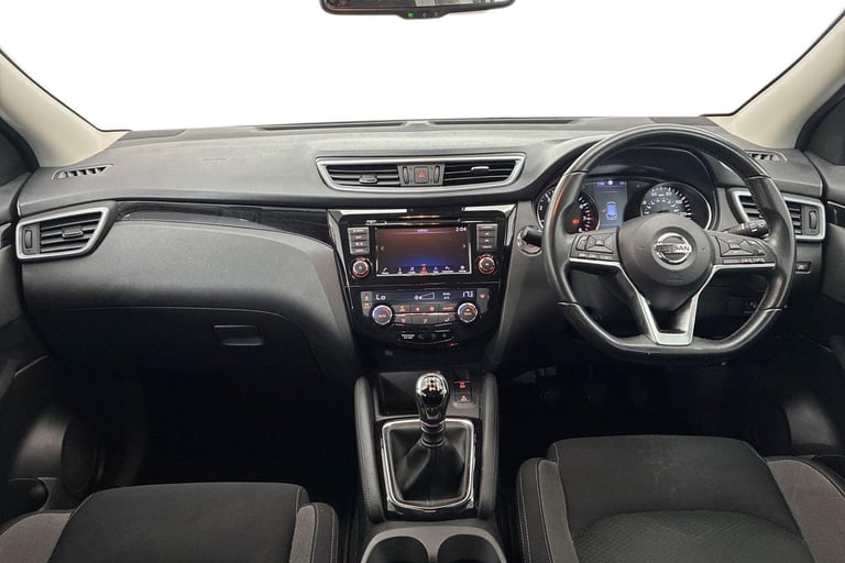 2021 Nissan Qashqai 1.3 DiG-T N-Connecta 5dr [Glass Roof Pack] HATCHBACK Petrol Manual
