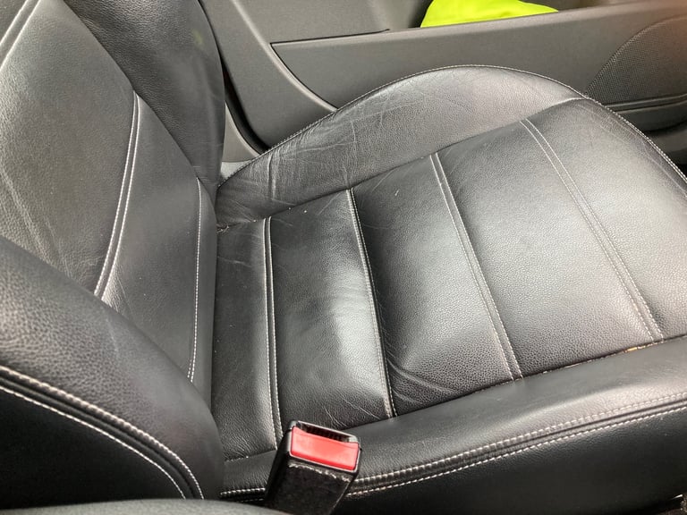 Ford, FOCUS, Saloon, 2008, Manual, 1999 (cc),4 doors TITANIUM - Image 7