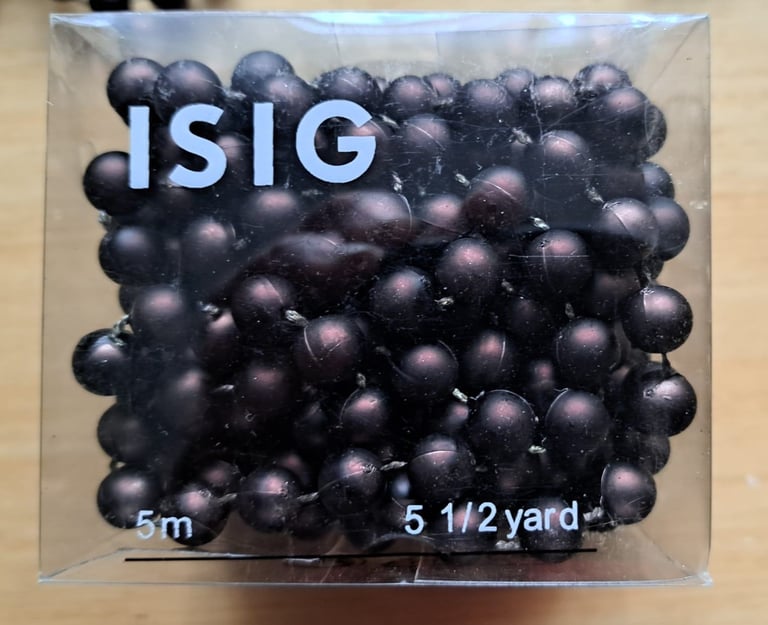 8 boxes of 5-metre beaded strings