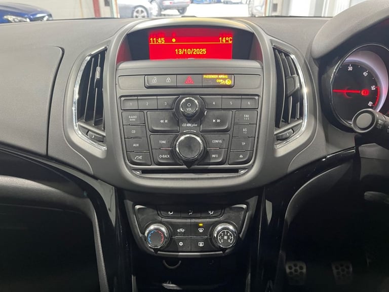 2014 Vauxhall Zafira Tourer 2.0 CDTi SRi MPV 5dr Diesel Manual Euro 5 (130 ps) MPV Diesel Manual