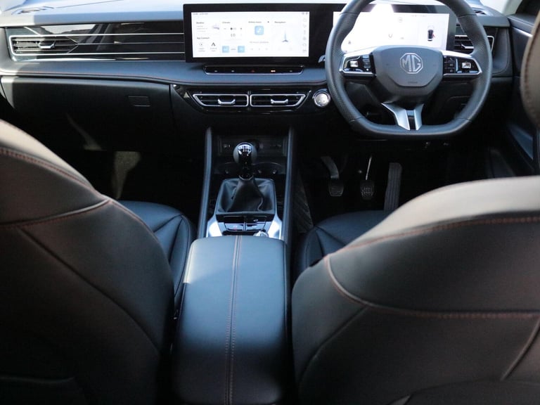 2024 MG MG HS 1.5 T-GDI Trophy SUV 5dr Petrol Manual Euro 6 (s/s) (169 ps) ESTATE Petrol Manual
