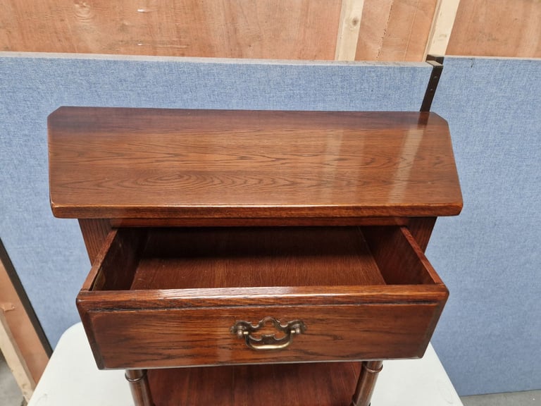 Single drawer two tier hall table