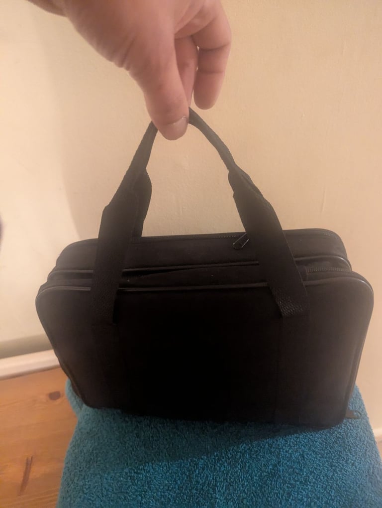 Portable DVD player 