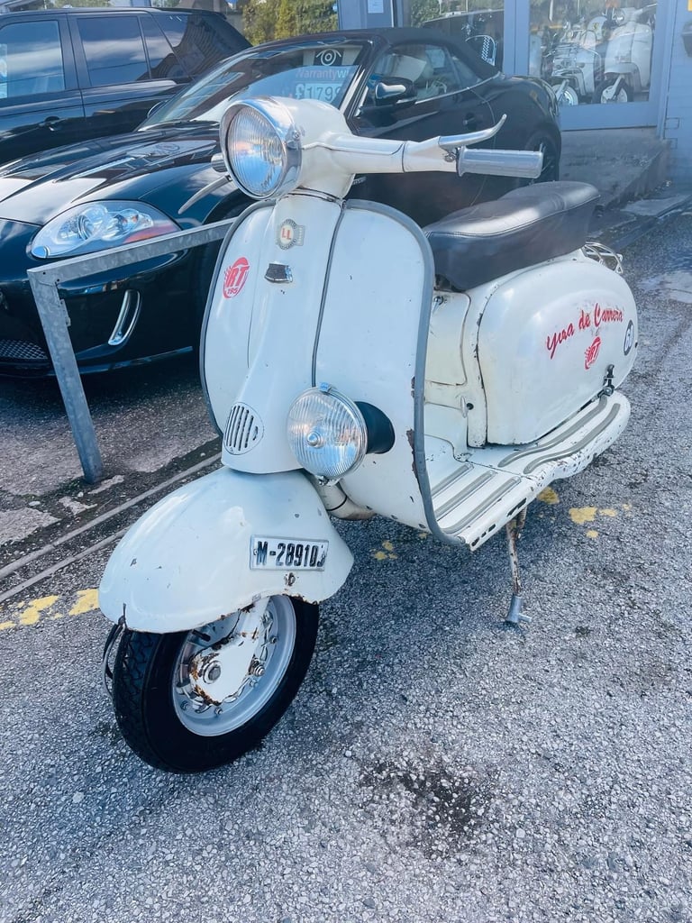 Lambretta Li 150 Spanish scooter  196 RT , 5-SPEED ORIGINAL PAINT 