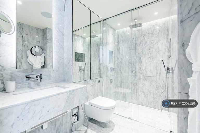 2 bedroom flat in Countess House, London, SW6 (2 bed) (#2652928)