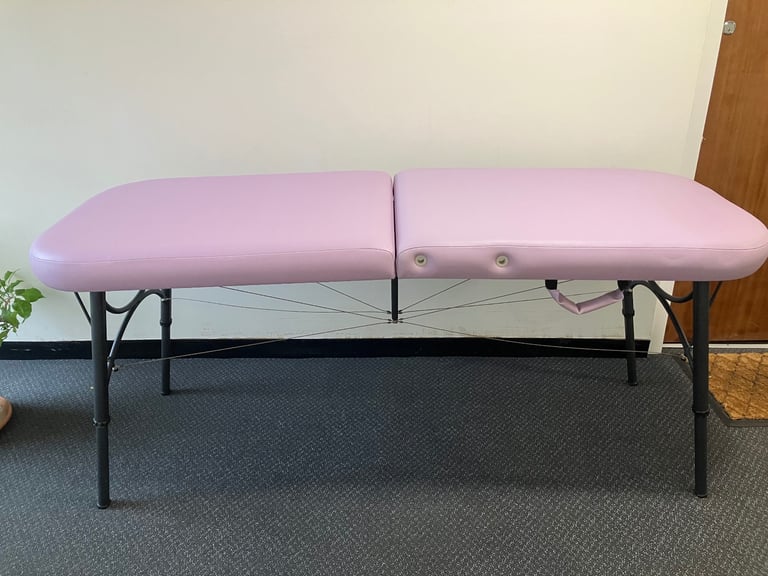 Portable Massage Table - ultra-lightweight 