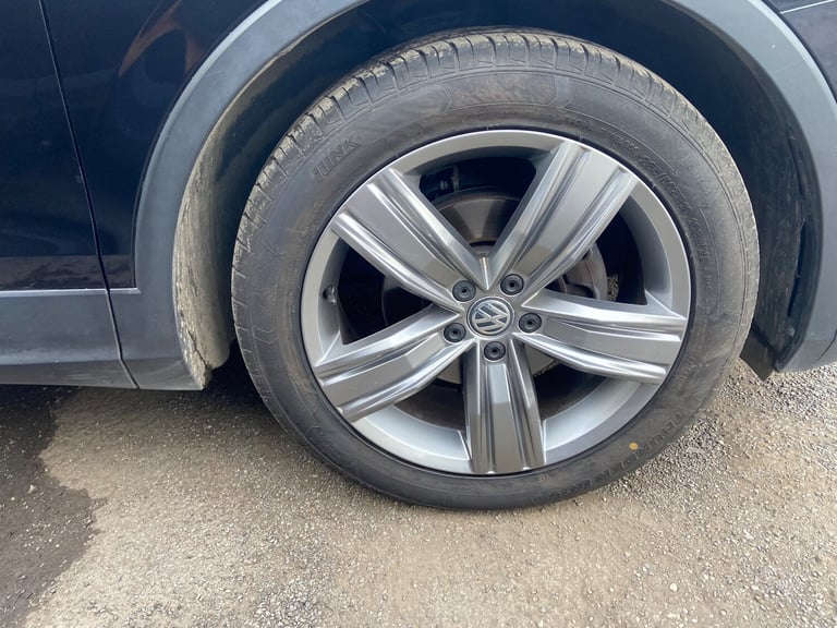 2019 Volkswagen Tiguan 2.0 TDI SEL SUV 5dr Diesel DSG Euro 6 (s/s) (150 ps)