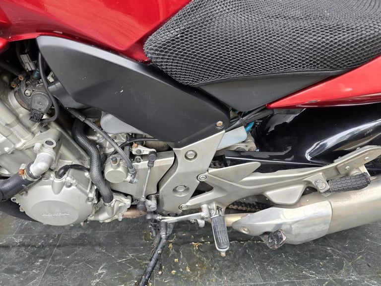 HONDA CBF 1000 A-8 PROJECT BIKE HPI CLEAR