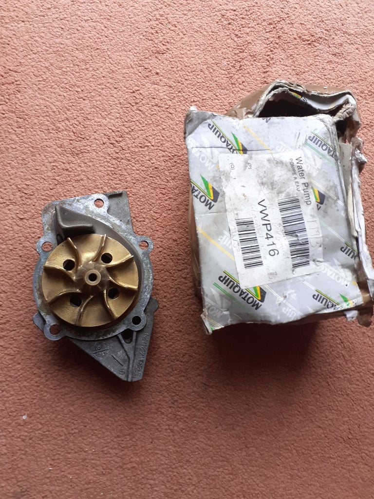 Citroen Engine Water Pump 9431142021 VWP416 Motaquip