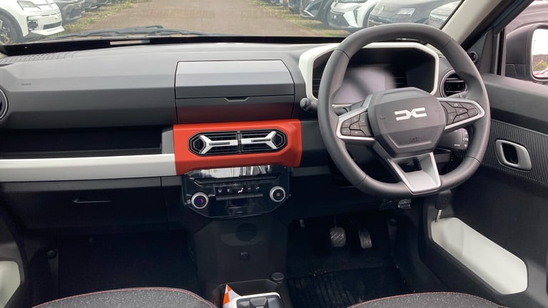 2025 Dacia Spring 27kWh Expression 65 48kW 5dr Auto Electric Hatchback Hatchback Electric Automatic