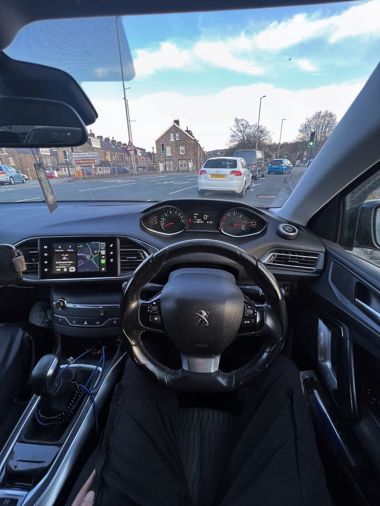 Peugeot, 308, Hatchback, 2015, Manual, 1560 (cc), 5 doors