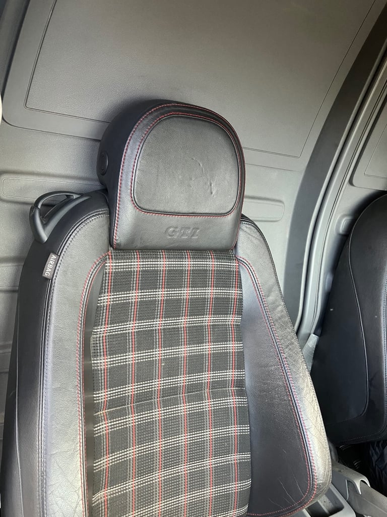 Volkswagen gti 2 front seats leather