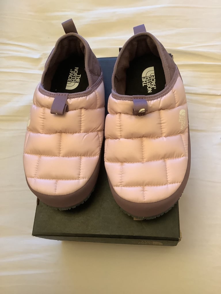 North face youth/womens mules size 4