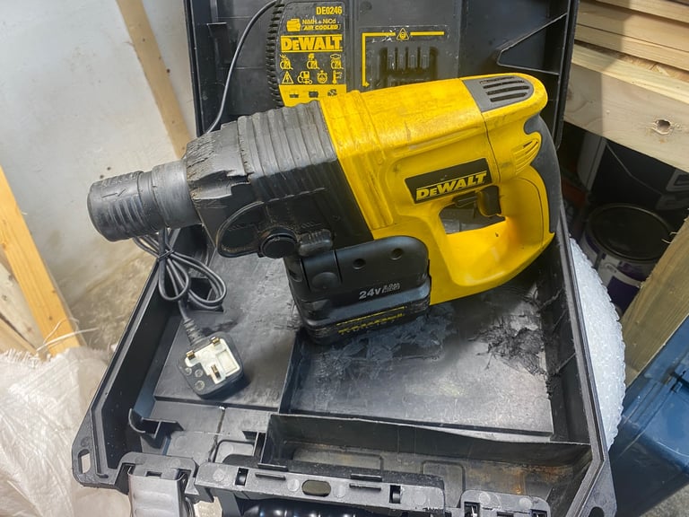 DeWALT DW004 24volt SDS HammerDrill